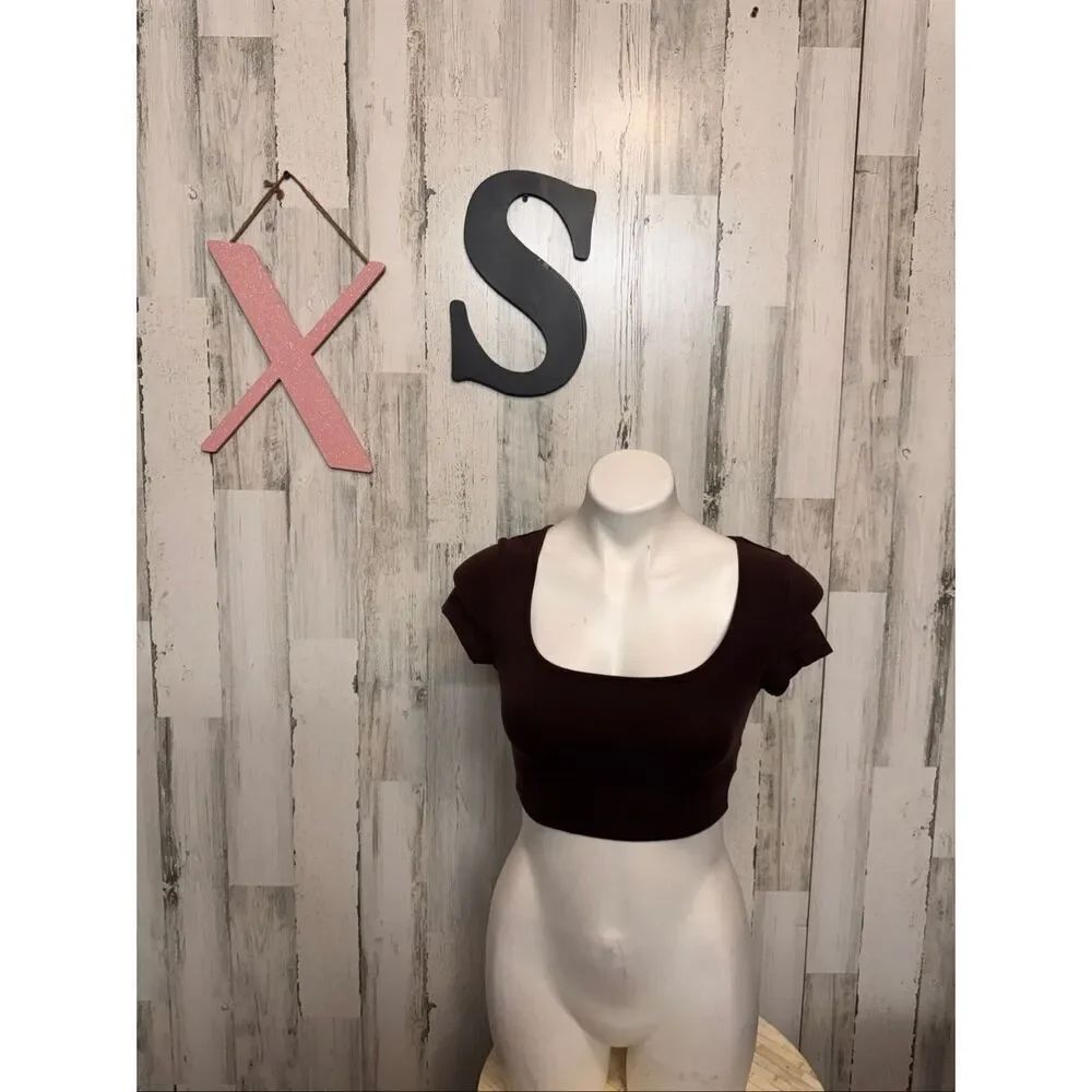 Brown Crop Top XS Fitted Stretch Short Sleeve Basic Minimalist Top